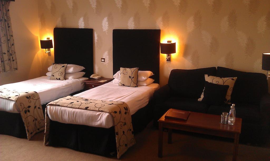Malin Court Hotel And Restaurant 에어 객실 사진